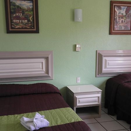 Hotel El Roble Tuxtla Gutiérrez Exterior foto